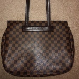 Excellent condition 100% authentic LV Parioli